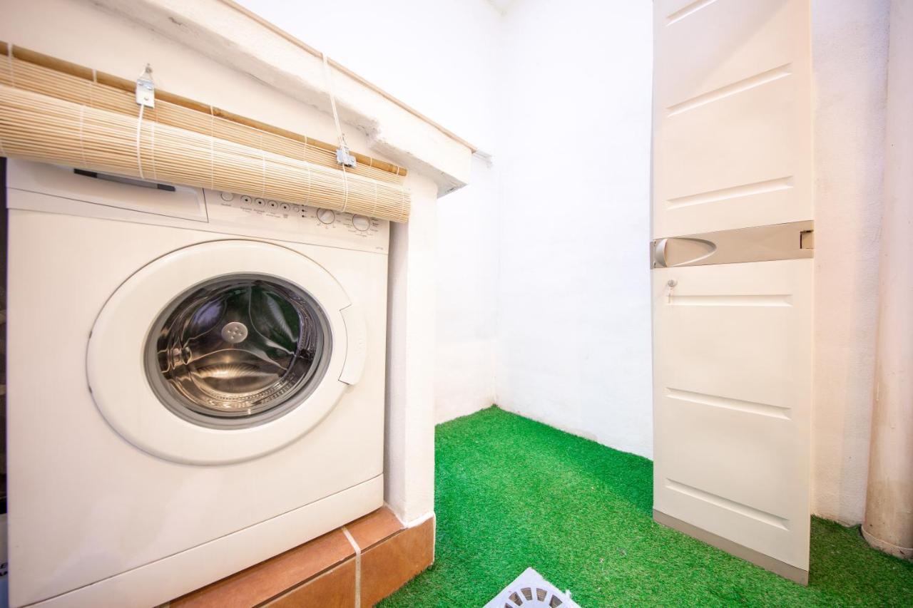 Apartamento Carretería, Central, Cosy With An Andalusian Patio